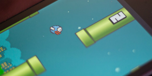 Telemóveis com Flappy Bird valem milhares no