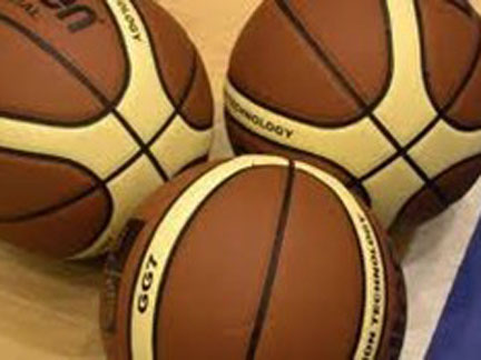 Basquetebol: Selecção Universitária vai defender título na Namíbia