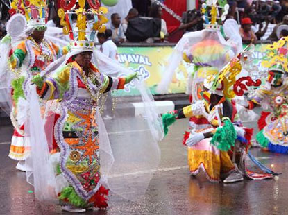 Cultura: União Sagrada Esperança vence Carnaval na classe A de Luanda