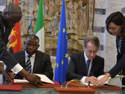 Angola e Itália suprimem vistos diplomáticos e de serviço