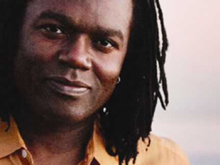 Ricardo Lemvo com músicas inéditas no Festival de Jazz